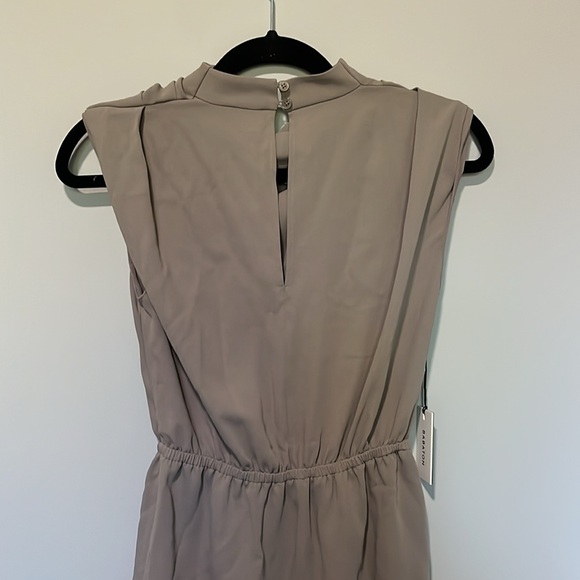 Carter sleeveless babaton dress in taupe - Picture 3 of 7
